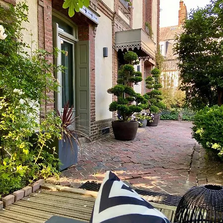 Bed & Breakfast Du Cedre Honfleur