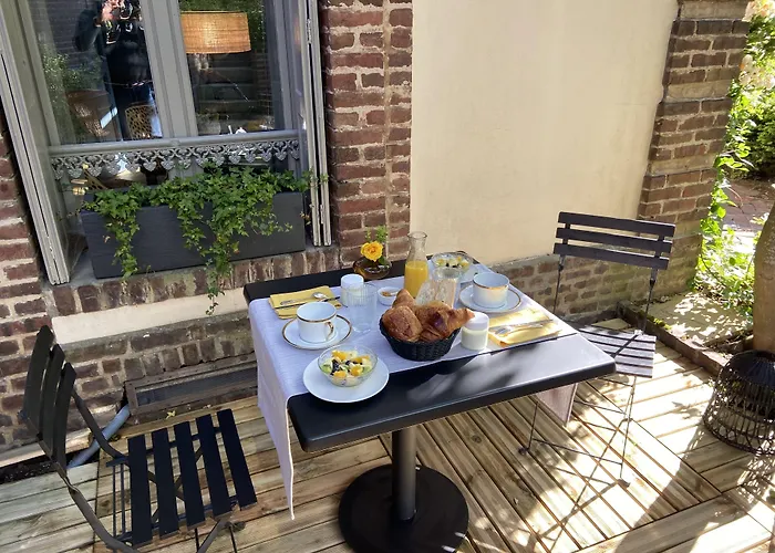 Bed & Breakfast Du Cedre Honfleur