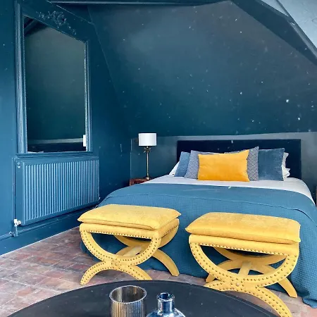 Du Cedre Bed and Breakfast 4*