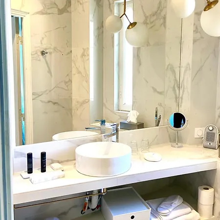 Du Cedre 4* Ονφλέρ