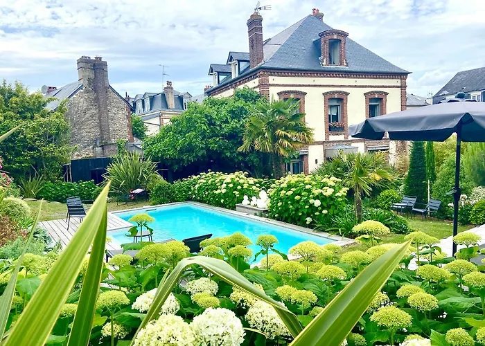 Du Cedre 住宿加早餐酒店